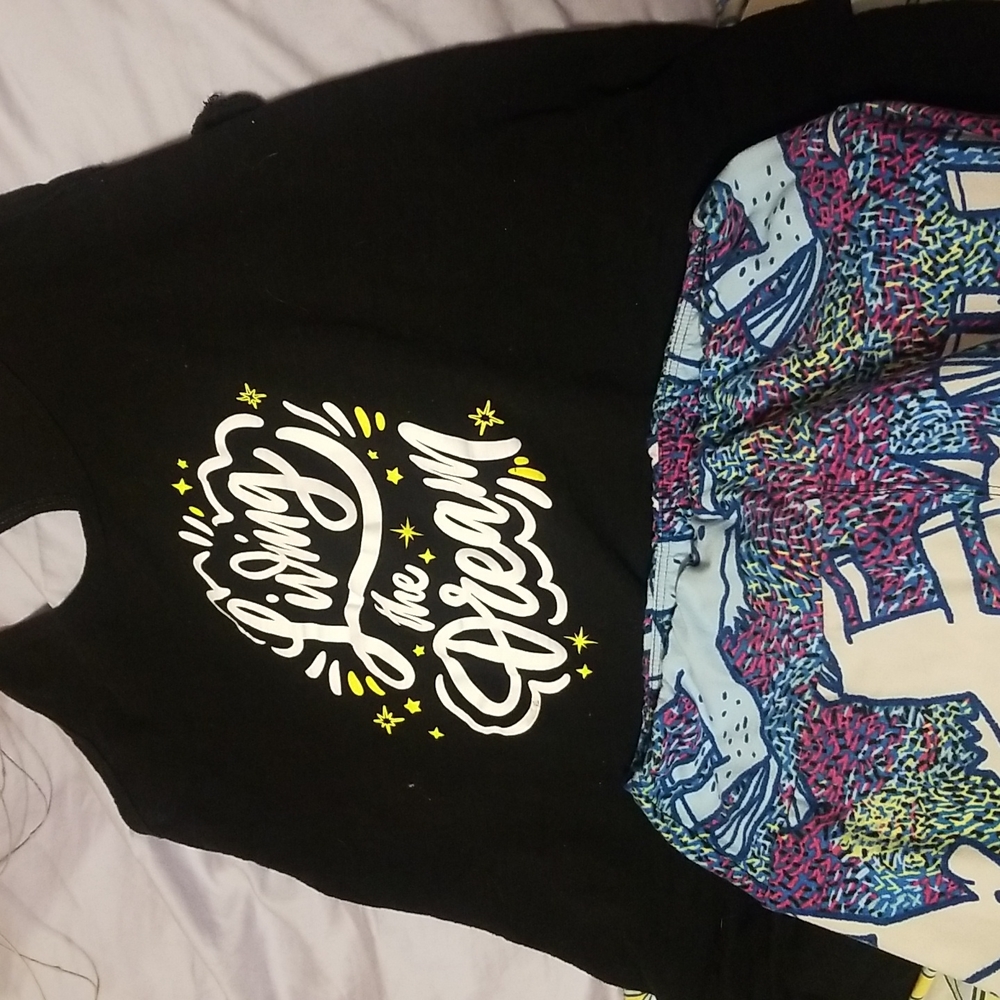 Atank top and unicorn leggings